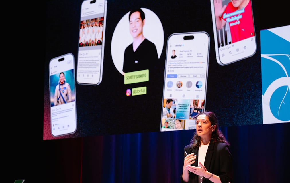 Evento corporativo con pantallas Led