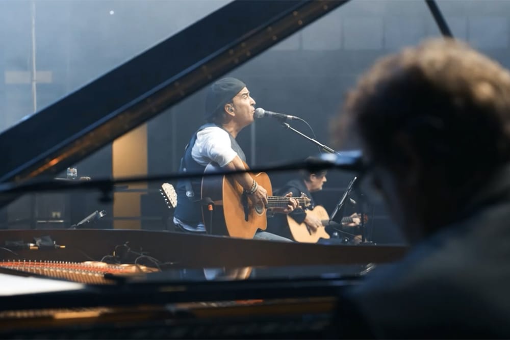 Contratación de artista musical para evento corporativo