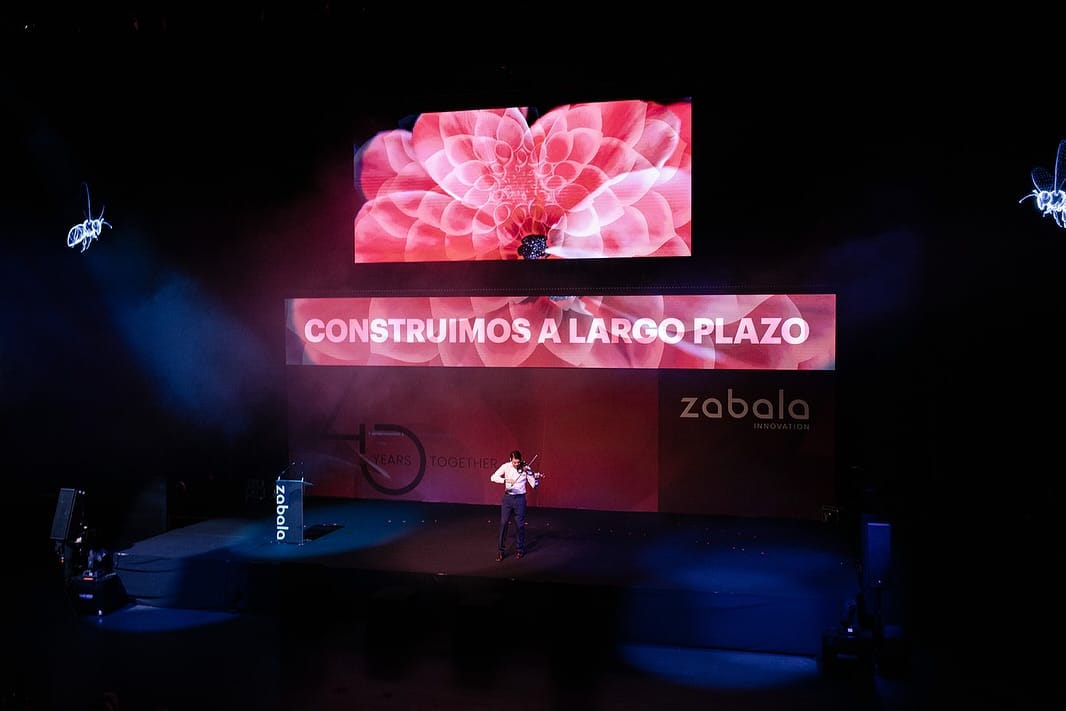 Pantalla led gigante 7x3 metros navarra arena pamplona